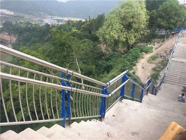 自贡不锈钢桥梁栏杆