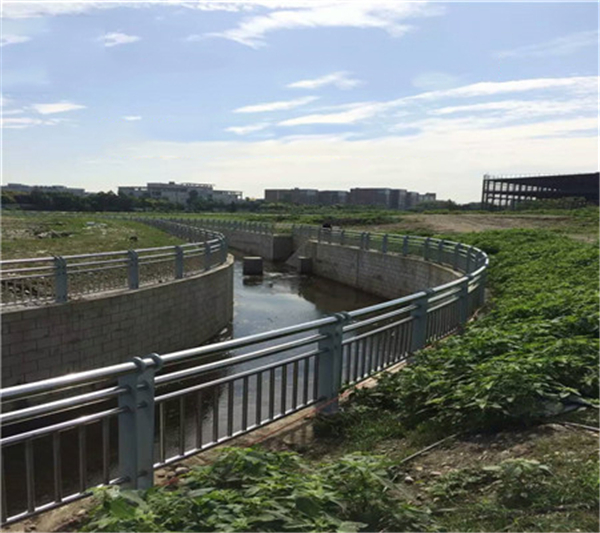 自贡不锈钢复合管河道景观护栏